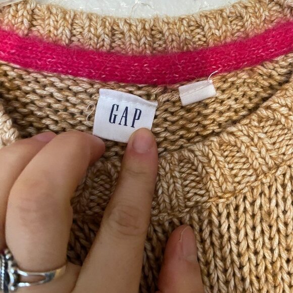 🦋 GAP Alpaca Wool Tan Crewneck Sweater Size Medium - Picture 3 of 7